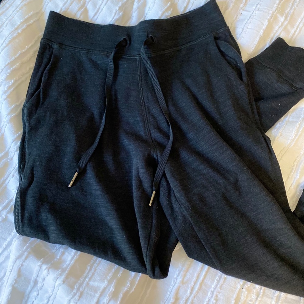 Lulu sweatpants